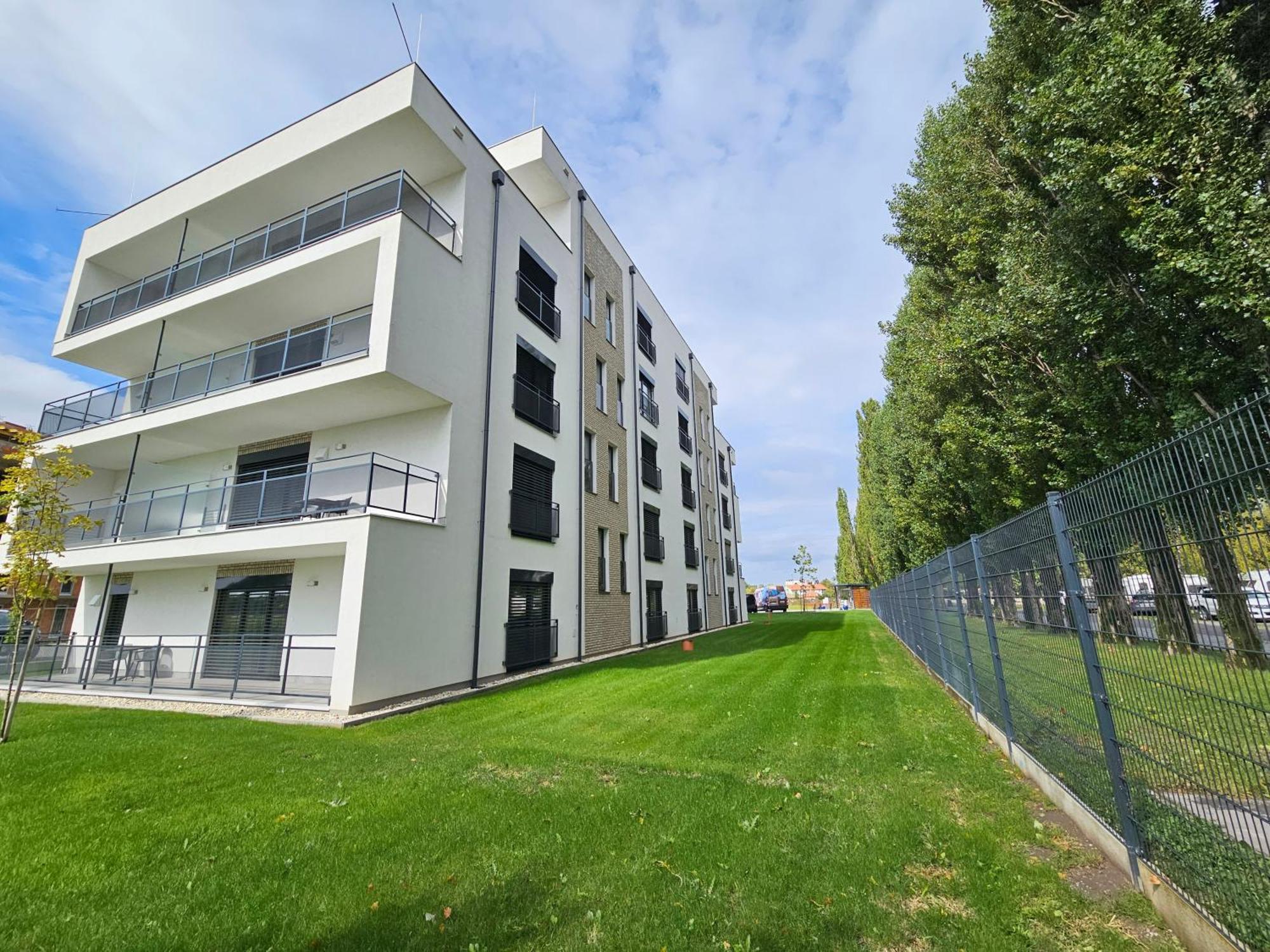 Harmonia Riva Apartman B11 Dunajská Streda Exteriér fotografie
